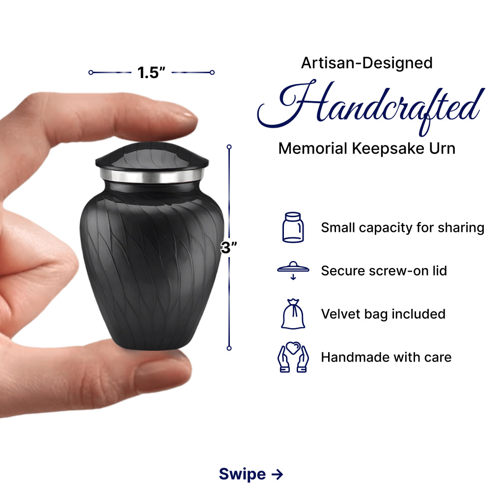 Serenity Curve Pearl Urn