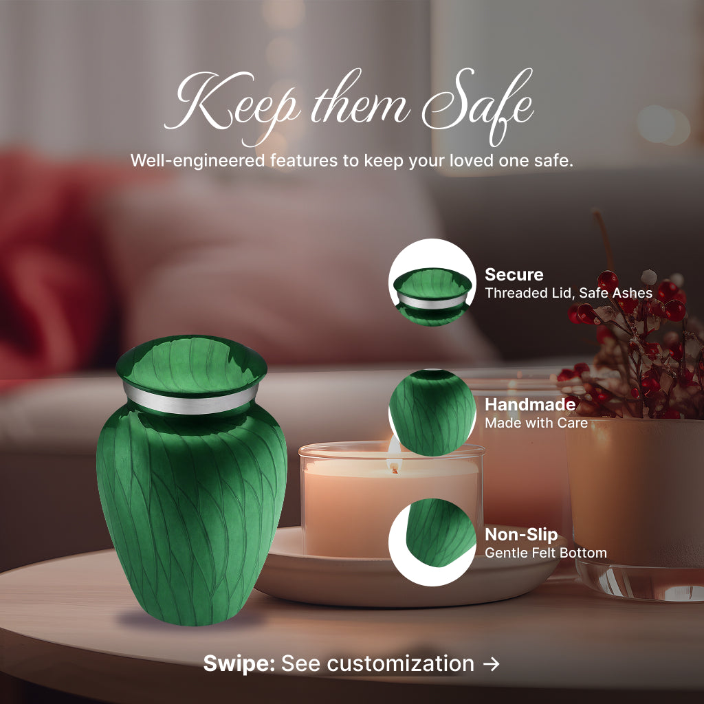 Serenity Curve Pearl Urn