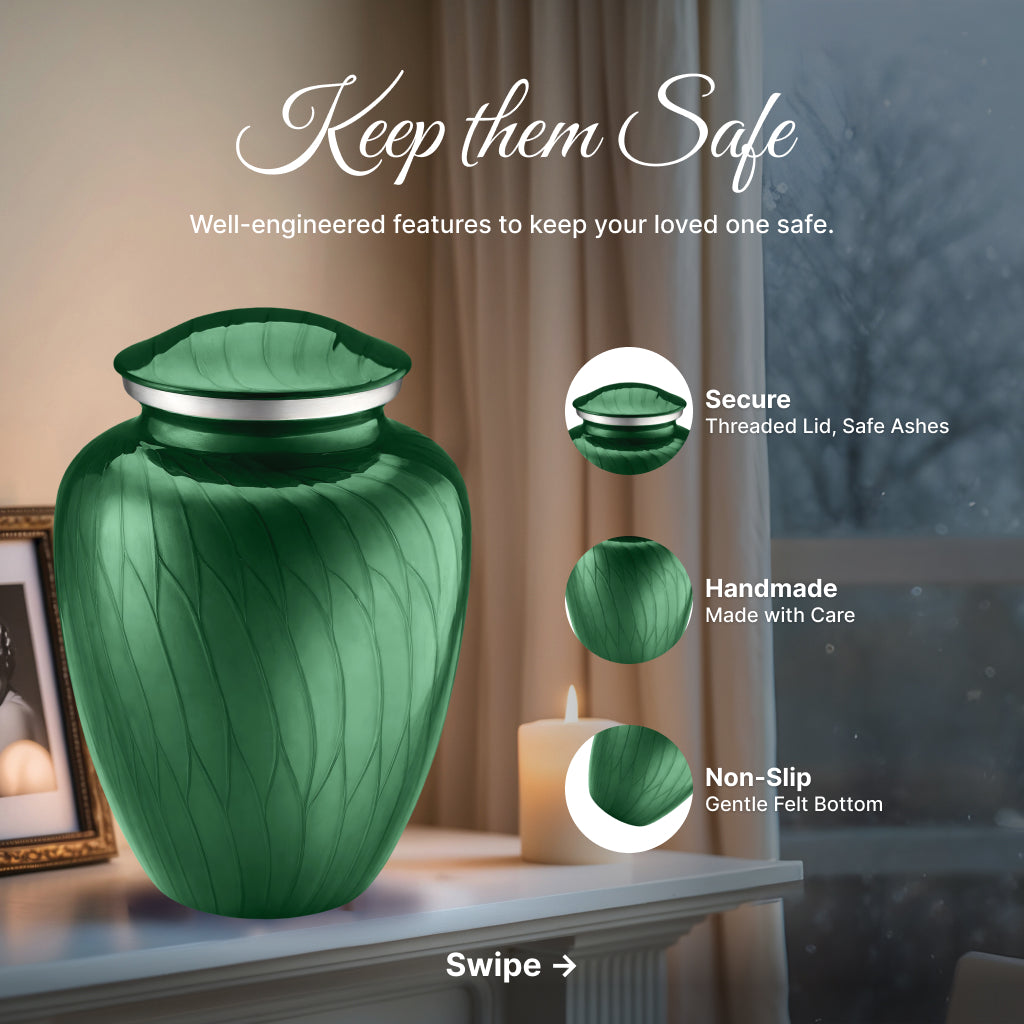 Serenity Curve Pearl Urn