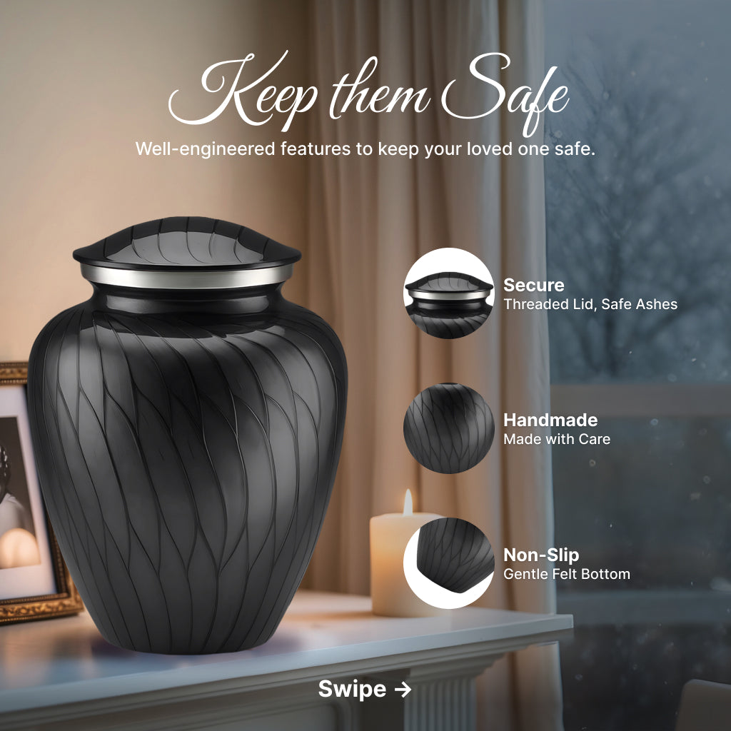 Serenity Curve Pearl Urn